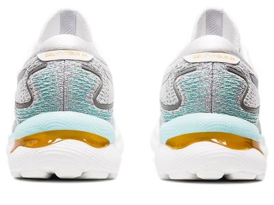 GEL NIMBUS 24